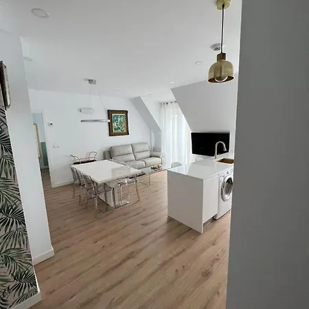 아파트 Apartamento De Lujo A Tan Solo 4km De Santander.